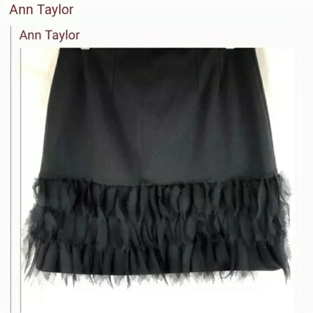 ANN TAYLOR Black Feather Mini Skirt 4P